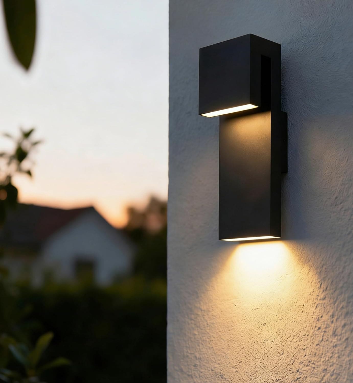 Modern Outdoor Wall Sconce Waterproof Matte Black Wall Light LED Anti Rust Porch Light