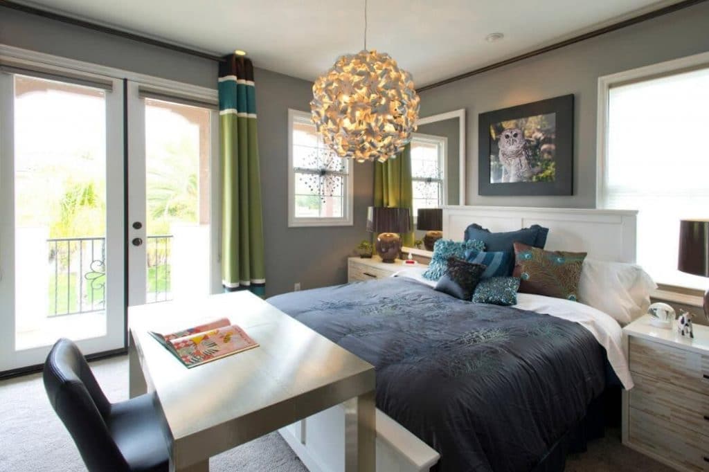 Advantages and Disadvantages of a Pendant Lamp CLAXY