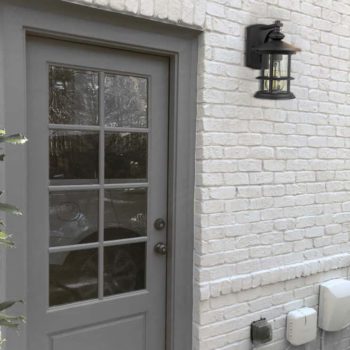 Wall Sconces for Outdoor use Weather-Resistant Seeded Glass Shade Modern Design Rust-Proof