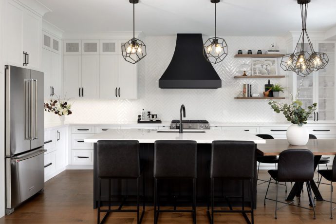 12 Beautiful Traditional Kitchen Light Fixtures for 2022